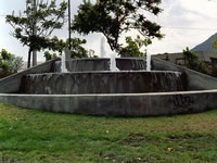 02_fuentes.jpg (81,021 bytes)